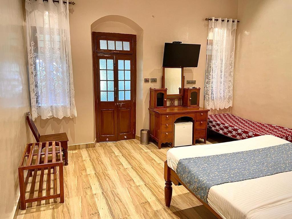 Hotel Mount View Heritage Панчгані Екстер'єр фото
